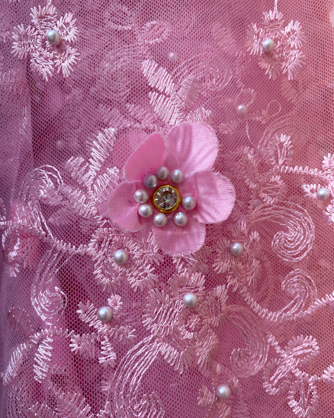 Flor bordada